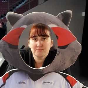 Meet your Posher, Evelyn